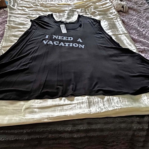 SLEEPSHIRT, MADE IN CANADA!, BLACK with I NEED A VACATION WHITE PRINT, SIZE 4X, - Picture 2 of 9